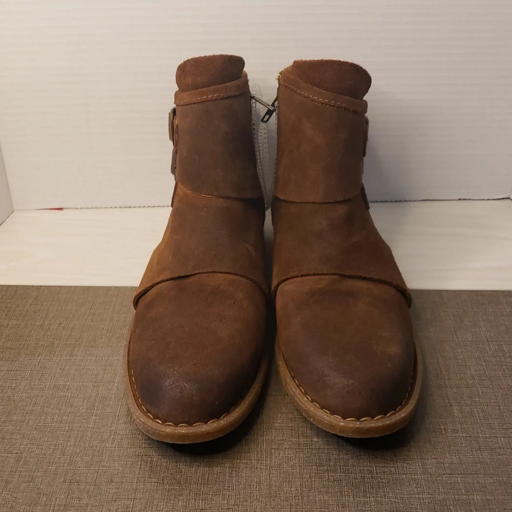 Born‎ Brown Moraga Bootie SZ 9.5